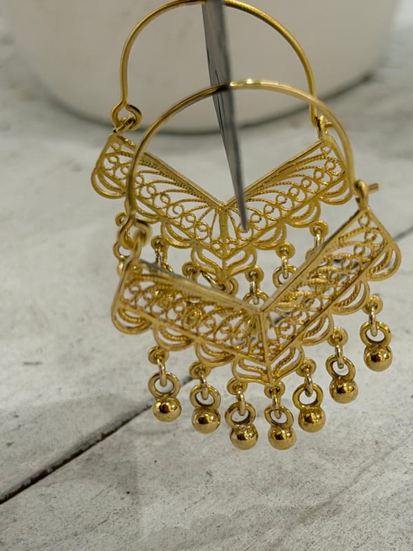 Antik Gold Kaplama Üçgen Küpe