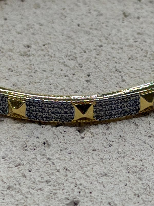 Beyaz Taşlı Gold Bileklik 