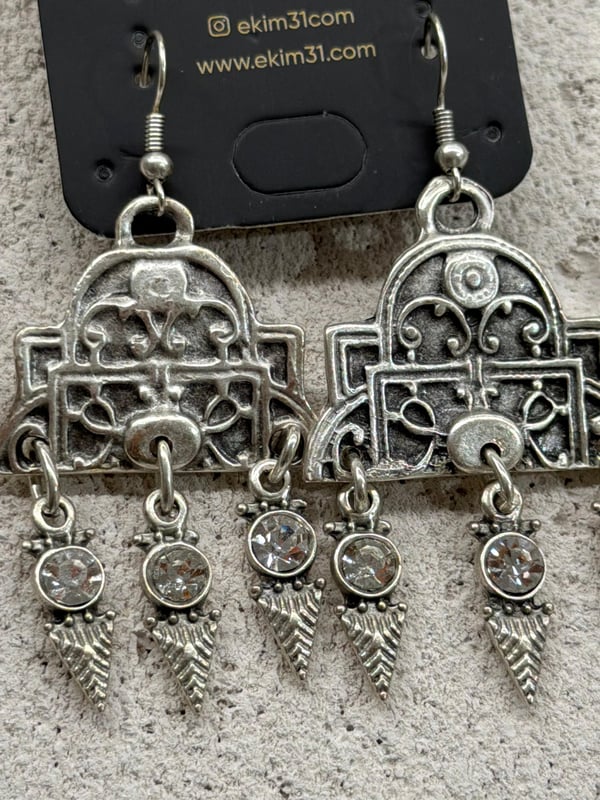 Bohem Parlak Taşlı Sallantı Küpe