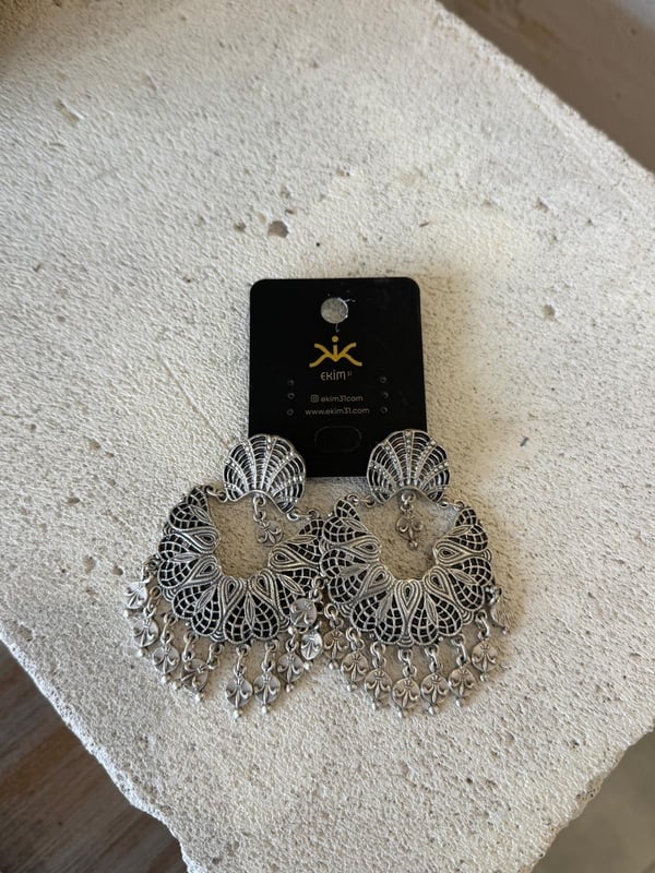 Bohem sallantılı Küpe