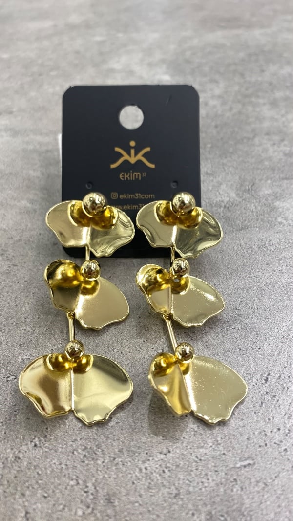 Çiçek Model Sallantı Küpe