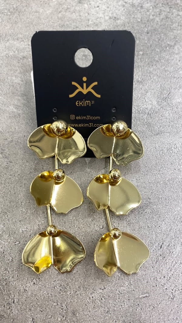 Çiçek Model Sallantı Küpe