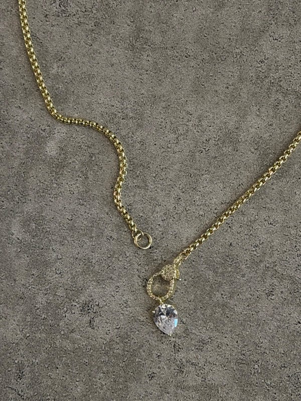Damla Taş Model Gold Kolye