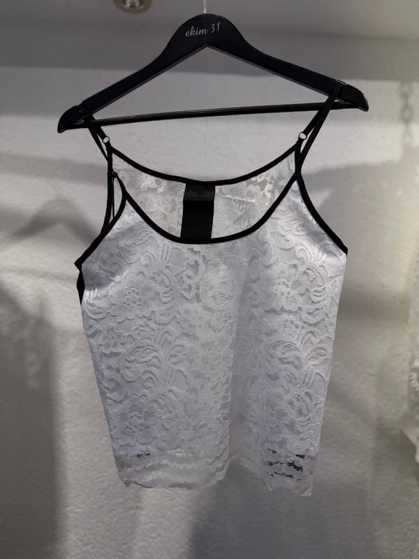 Dantelli Askılı Bluz