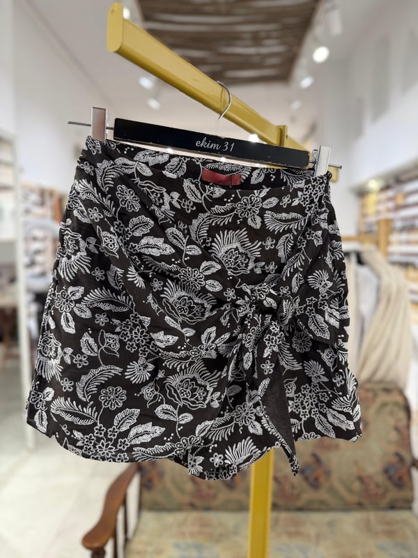 Desenli Şort Etek