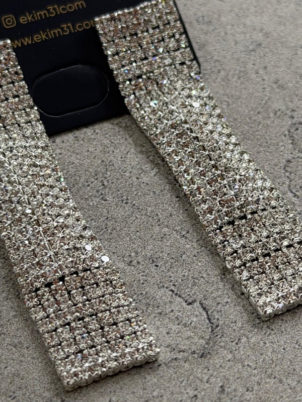 Dikdörtgen Sallantılı Zircon Taş Küpe