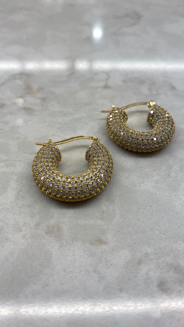 Gold Full Taş Halka Küpe