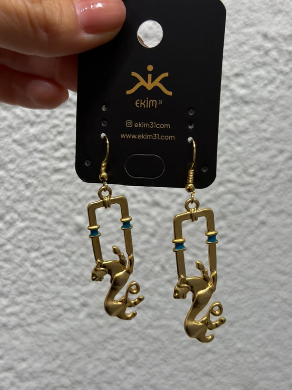 Gold Kaplama Mavi Renk Detaylı Kaplan Küpe