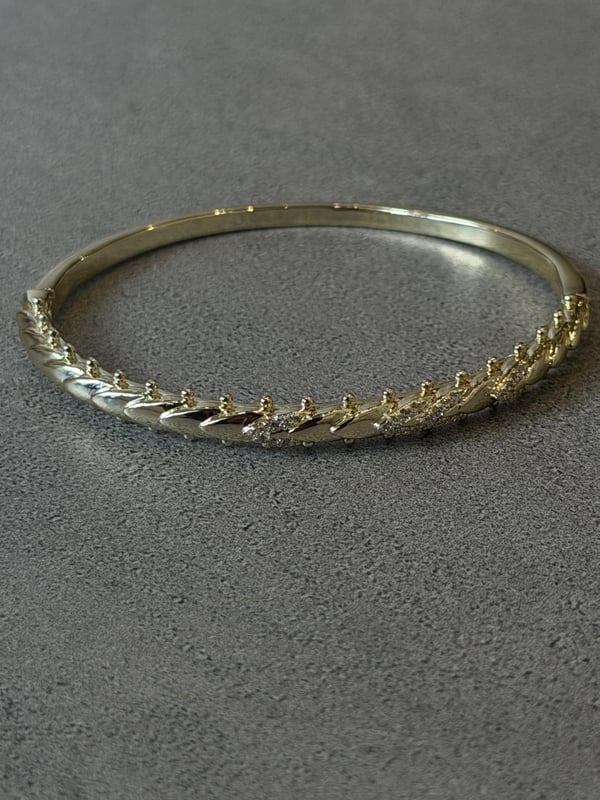 Gold Taşlı Model Bileklik
