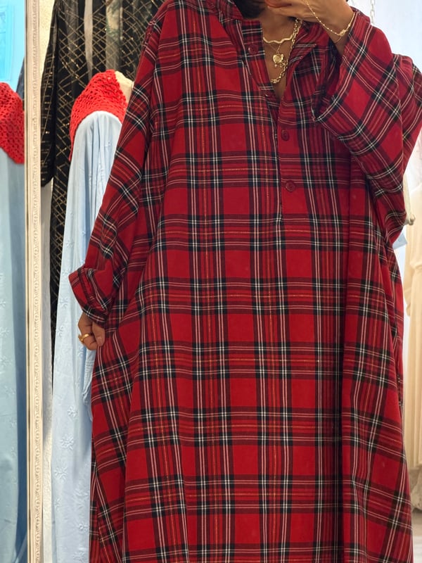 Kırmızı Ekose Yakalı Elbise 