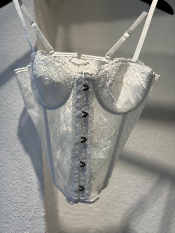 Metal Çengelli Korse