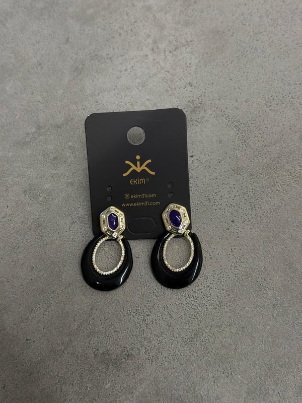 Mor Renk Detaylı Sallantılı Küpe