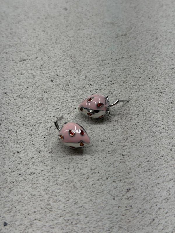 Pembe Çilek Küpe 