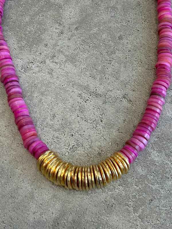 Pembe Taşlı Kolye