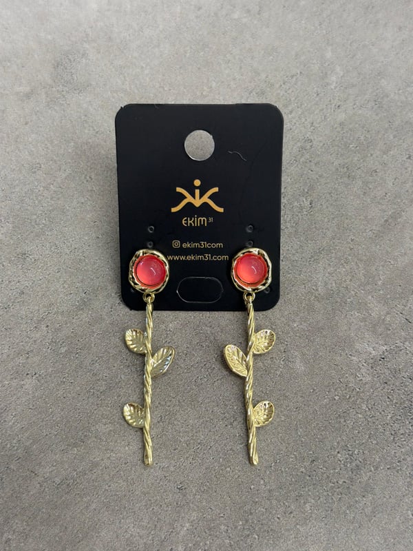 Pembe Taşlı Yaprak Detaylı Gold Küpe 
