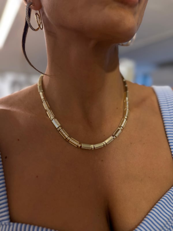 Piramit Model Gold Minik Taşlı Kolye