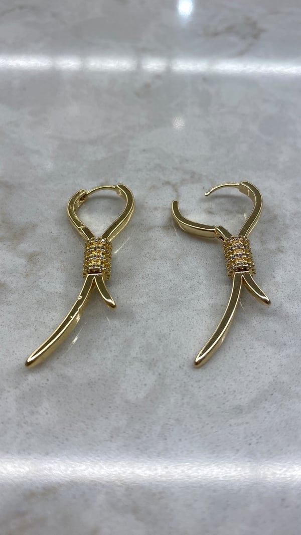 Sarkık Gold Küpe