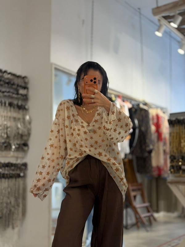 Simli Ekru Renk Yıldızlı Oversize Bluz 