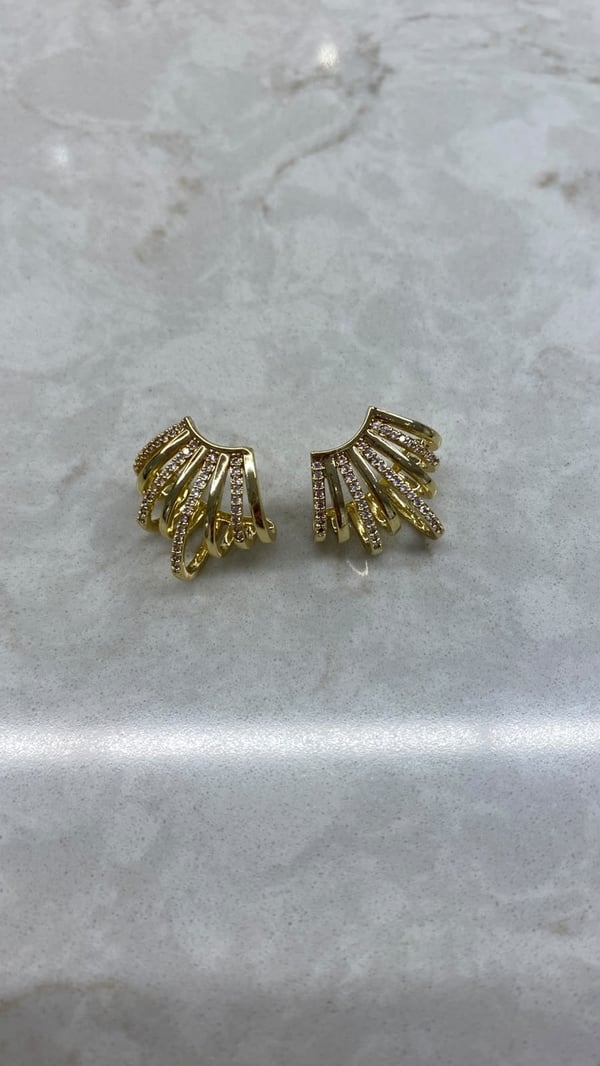Taşlı Çoklu Görünümlü Gold Küpe