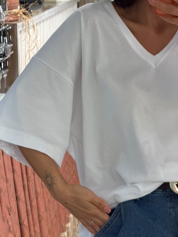 V Yaka Oversize Tişört Beyaz 