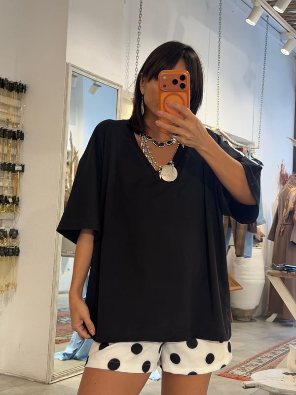 V Yaka Oversize Tişört Siyah