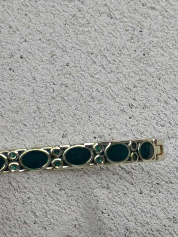 Yeşil Oval Model Bİleklik