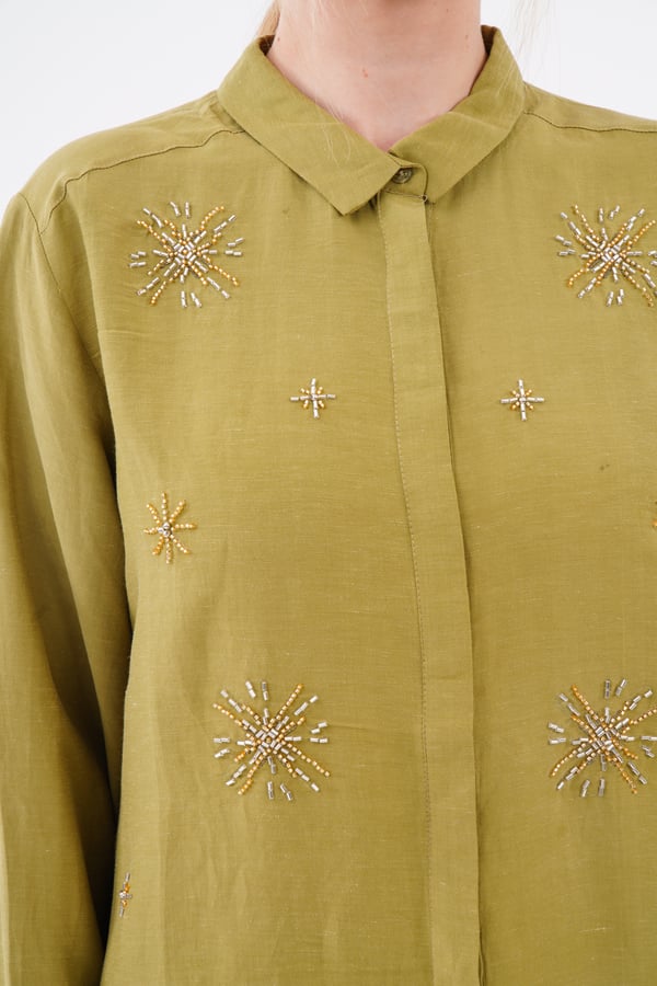 İşlemeli Gömlek