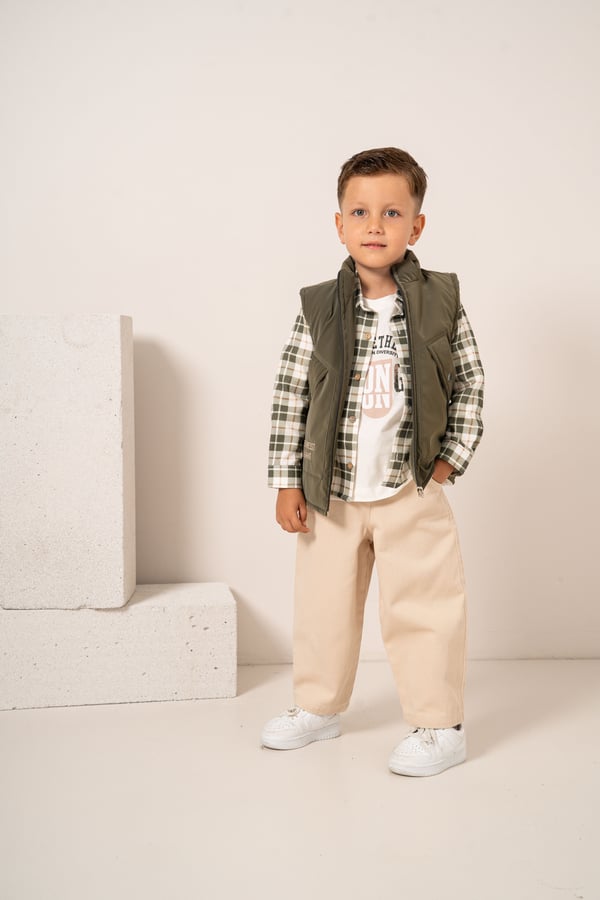 Erkek Bebek & Çocuk Şişme Yelekli Ekose Gömlekli Sweat Pantolon 4'lü Kombin Takım