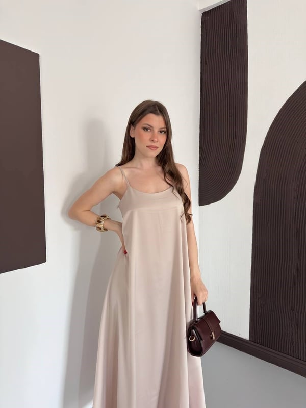 Askılı Uzun Saten Elbise Bej