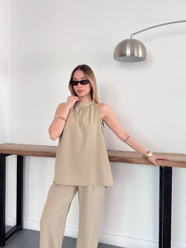 Halter Yaka Bluzlu Takım