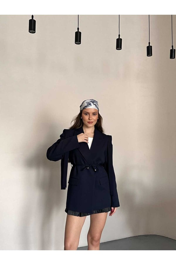 İp Bağlamalı Omuz Kuşak Tasarımlı Blazer Ceket