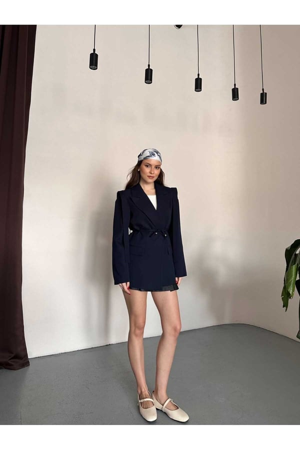İp Bağlamalı Omuz Kuşak Tasarımlı Blazer Ceket