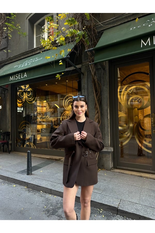 Kadın Yeni Sezon Kemer Detaylı Blazer Ceket