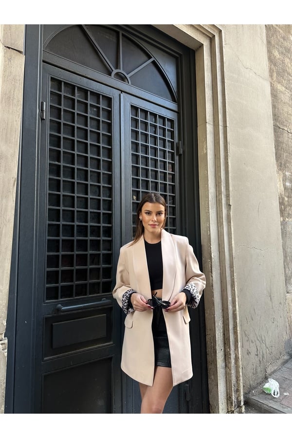 Kadın Yeni Sezon Leopar Astar Detaylı Uzun Blazer Ceket