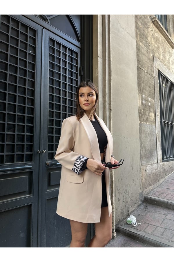 Kadın Yeni Sezon Leopar Astar Detaylı Uzun Blazer Ceket