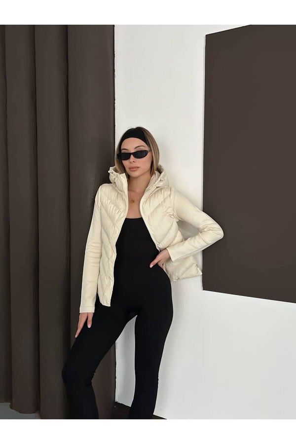 Kapüşonlu Dalgıç Detay Rüzgar geçirmez Slim Fit Şişme Mont Krem