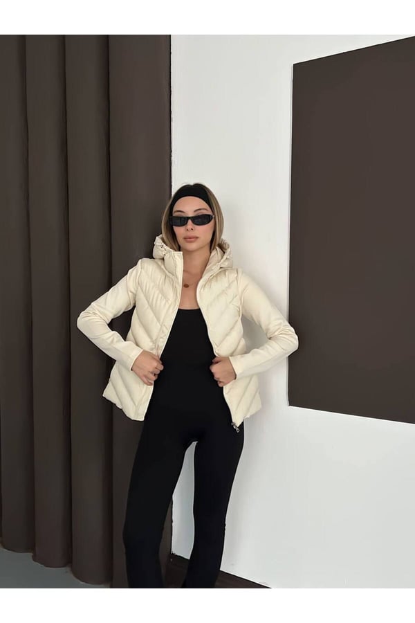 Kapüşonlu Dalgıç Detay Rüzgar geçirmez Slim Fit Şişme Mont Krem
