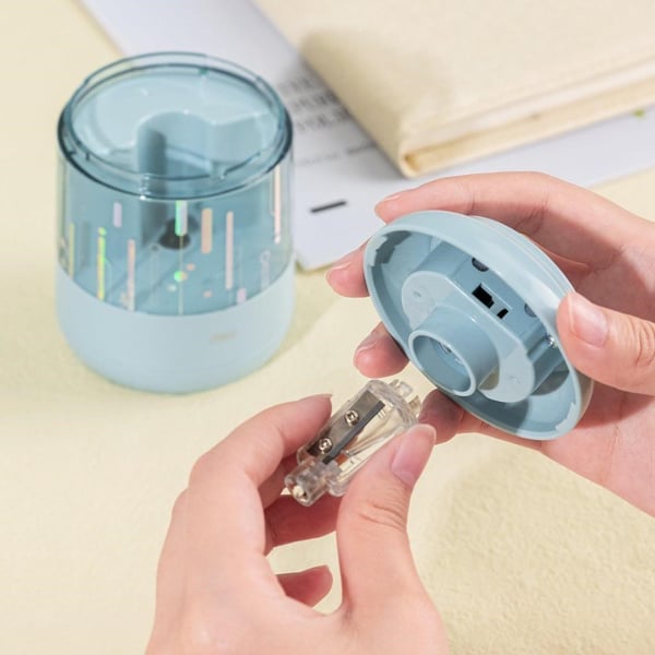 Deli H508-BL Elektrikli Masaüstü Kalemtıraş Pastel Mavi