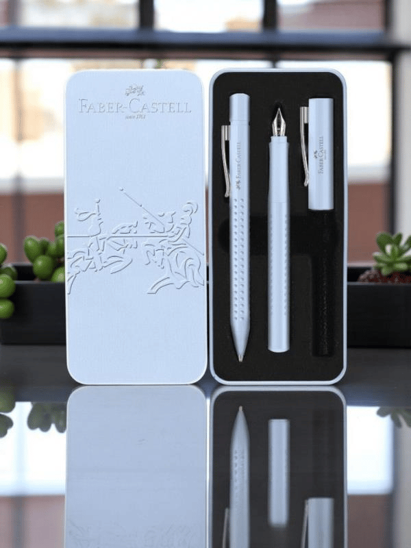 Faber Castell Grip 2011 Dolma Kalem-Tükenmez Kalem Matal Kutu Hediye Seti Gök Mavi