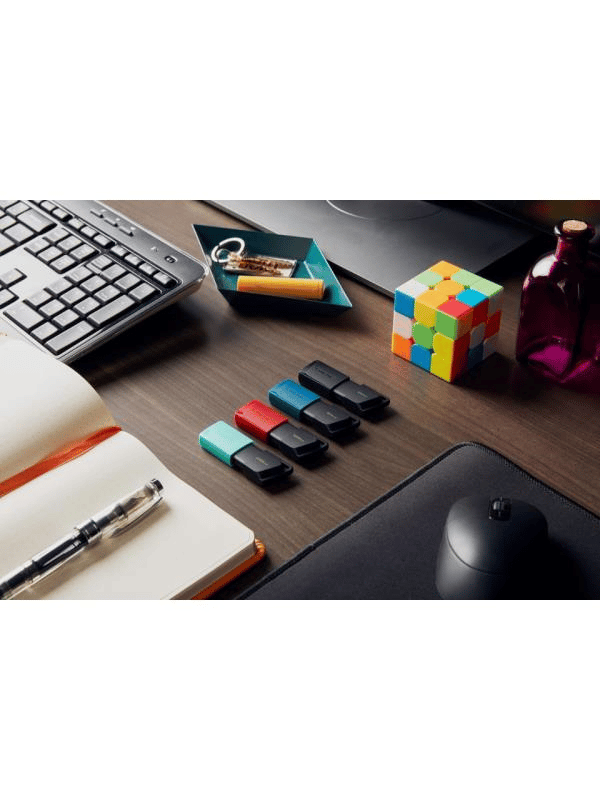 Kingston DTXM/128GB 128GB USB3.2 Gen1 DataTraveler Exodia M (Black + Red) Flash Bellek