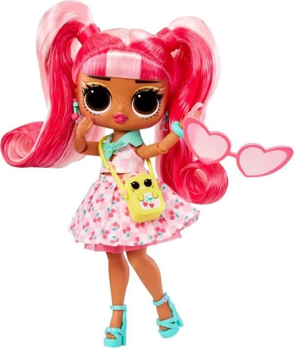 LOL Surprise Tweens Çekirdek Moda Bebek – Cherry B.B. (10+ Sürpriz, Aksesuar ve Günlük Dahil)