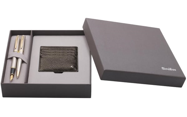 Scrikss DR 202 - Hediyelik Set Dolmakalem - Tükenmezkalem 38 Honour Saten Altın & Deri Kredi Kartlık Kahverengi