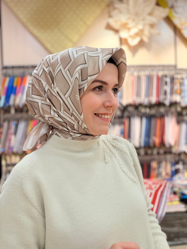 ARMİNE %100 SURA İPEK EŞARP
