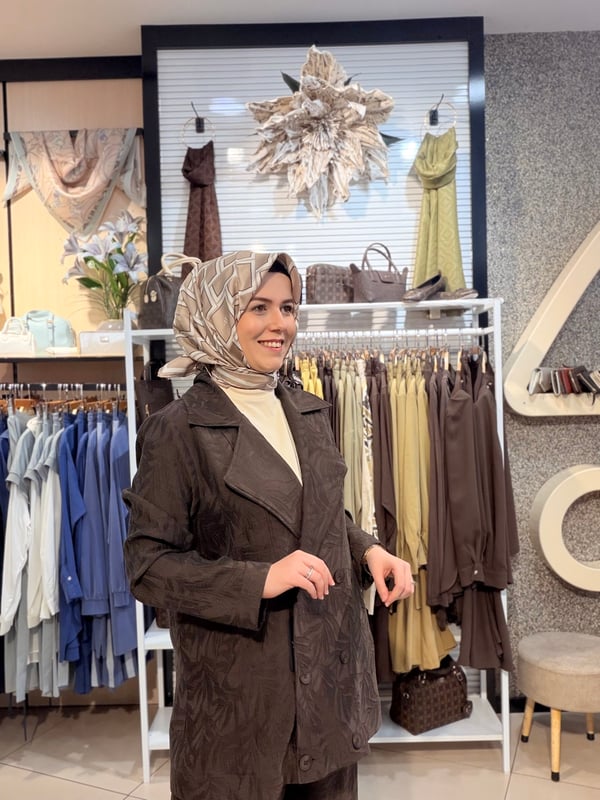 HEDDY/NURCAN ÇETİN QUPRA KUMAŞ CEKETLİ TAKIM
