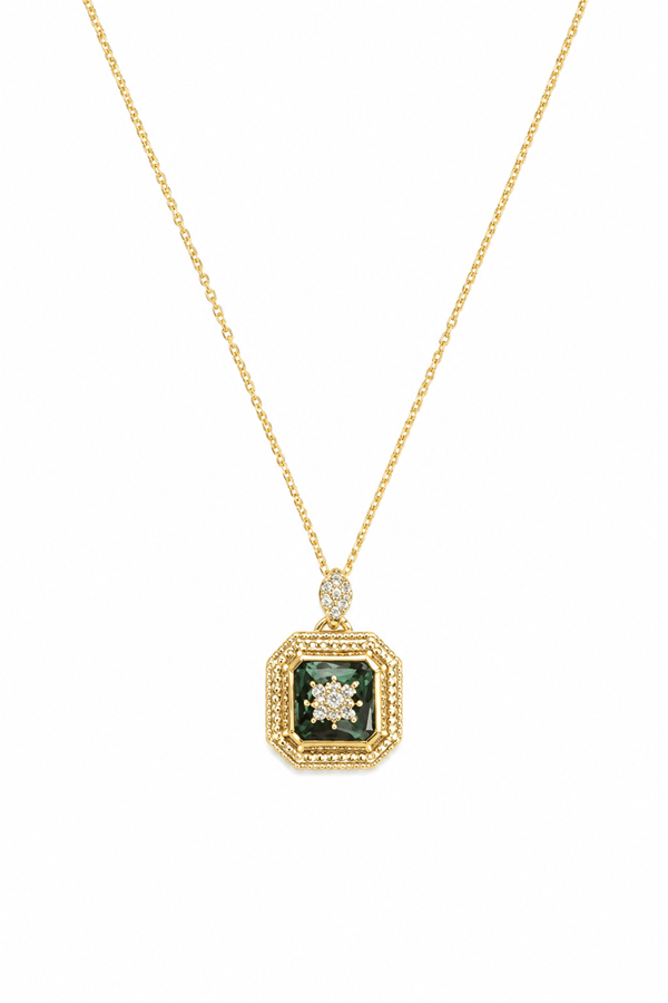 Golden Necklace Zümrüt Yeşili Kolye | Şık El Yapımı Bijuteri Kadın Kolyesi