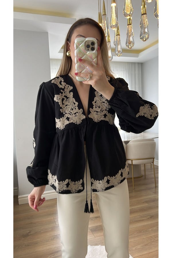 Coco Dantel İşlemeli Özel Tasarım Siyah Gömlek