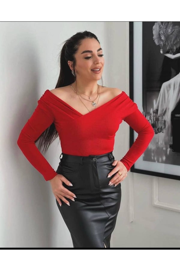 Diva Kruvaze Yaka Likralı Buzzy Kumaş Tasarım Kırmızı Bluz