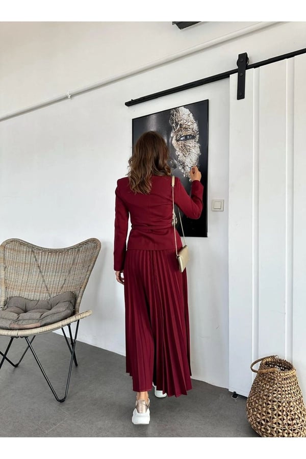 Elizabeth Gold Kemerli - Düğmeli Blazer Ceket Ve Piliseli Uzun Etek Takım