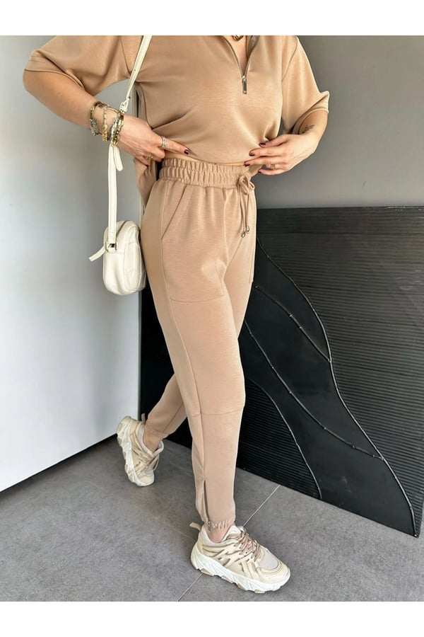 Gri Yaka Ve Paçası Fermuarlı Takım