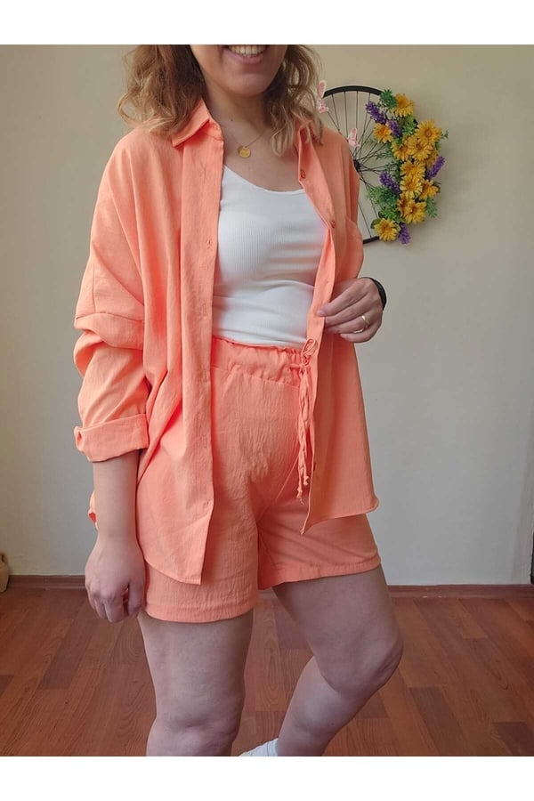Kadın Keten Kumaş Oversize Yavruağzı Renk Gömlek Şort Takımı